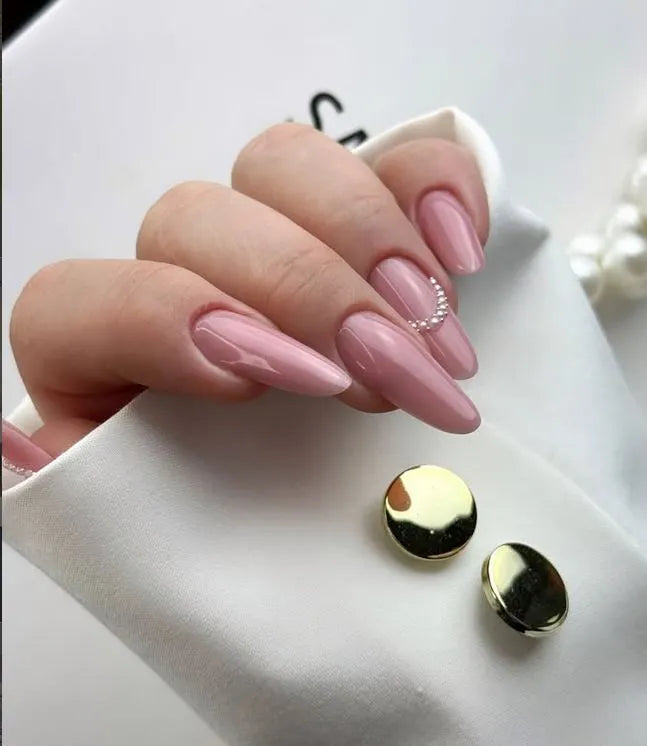 Jak dobrać kolor lakieru do karnacji i pory roku? Sprawdź nasze sposoby!