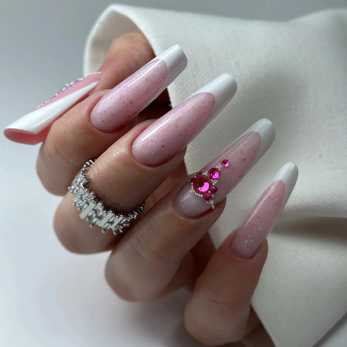 Gel de construction rose laiteux aux pétales de roses - GLOW Builder Gel 30g - 01