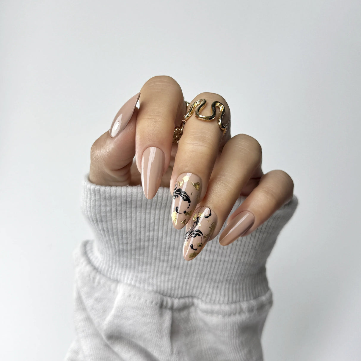 Lakier Hybrydowy FEVER Coffee- 48 - Modena Nails