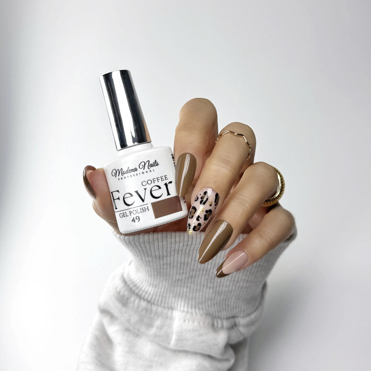 Lakier Hybrydowy FEVER Coffee - 49 - Modena Nails