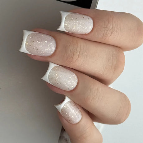 GLOW Builder Gel – subtelność, elegancja i odrobina luksusu