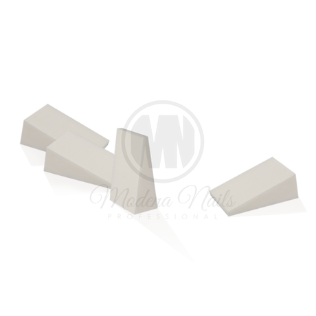 Gąbeczka trójkątna do Ombre -  1 szt - Modena Nails  