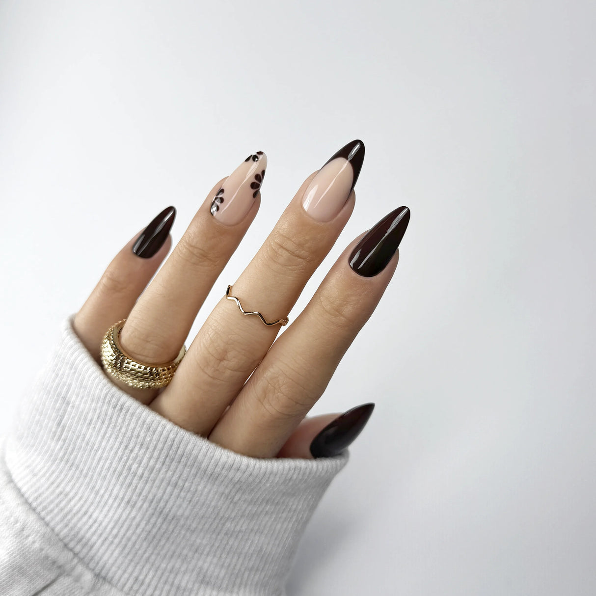 Lakier Hybrydowy FEVER Coffee - 52 - Modena Nails  