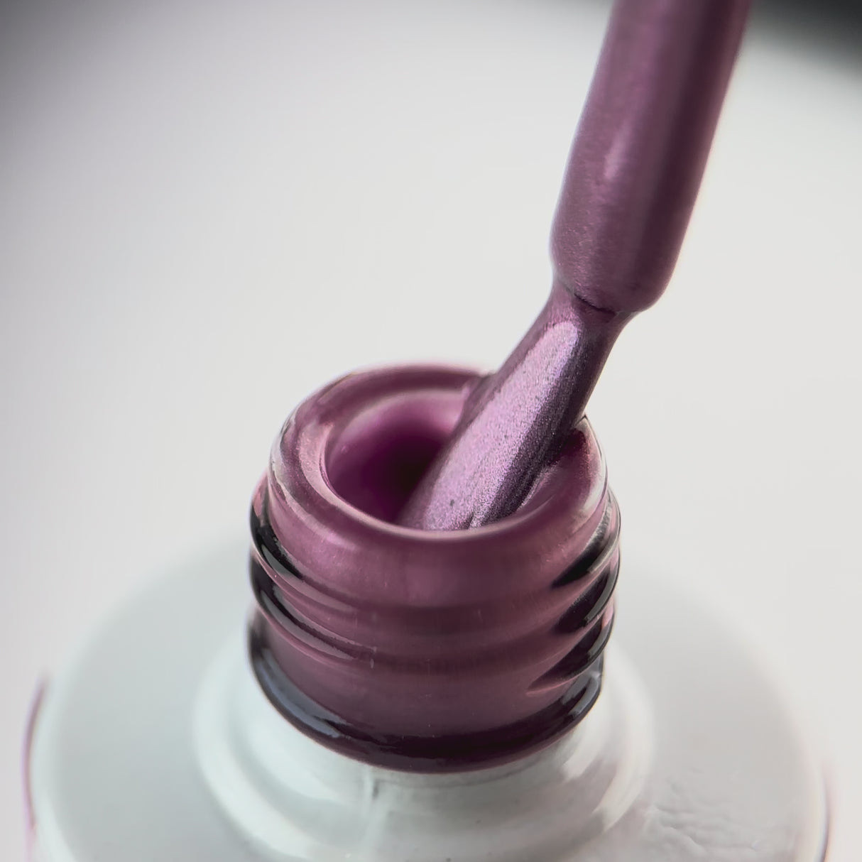 Vernis hybride BluLou 9ml - Aurora Veil 515