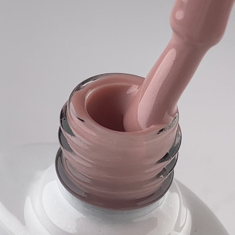 Cosy Space hybride nagellak 7,3 ml - BALANS