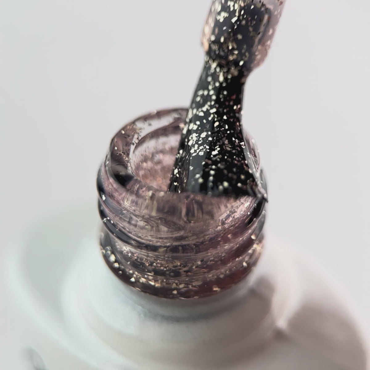 Lakier Hybrydowy FEVER Elegante 7,3ml - 69