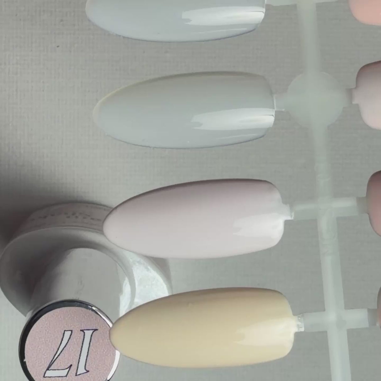 Vernis à ongles hybride Cream Shake 7,3 ml - 17