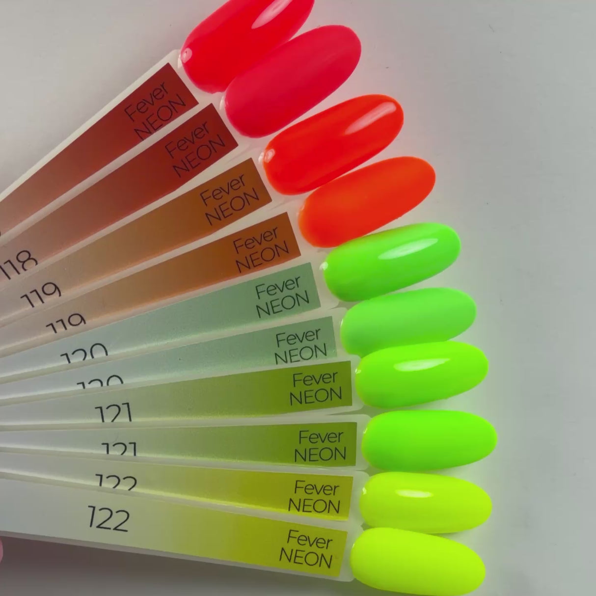 KOORTS Neon hybride nagellak 7,3 ml - 120